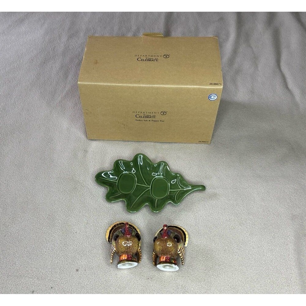 New Department 56 Time to Celebrate Turkey Salt & Pepper with Leaf Tray